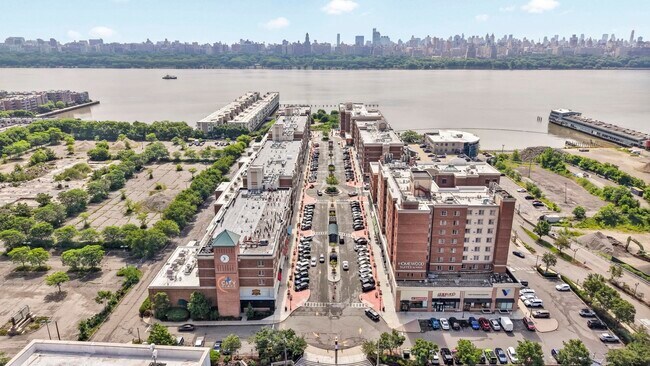 Building Photo - 2110 City Pl