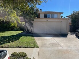 Building Photo - 7369 Elmhurst Pl