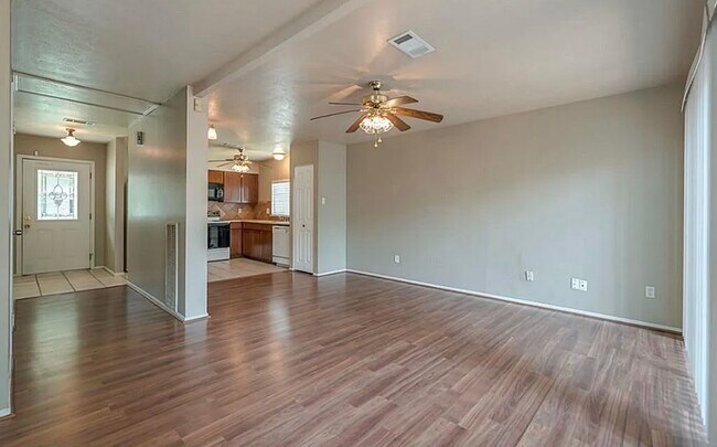 Building Photo - 1202 E Red Cedar Cir