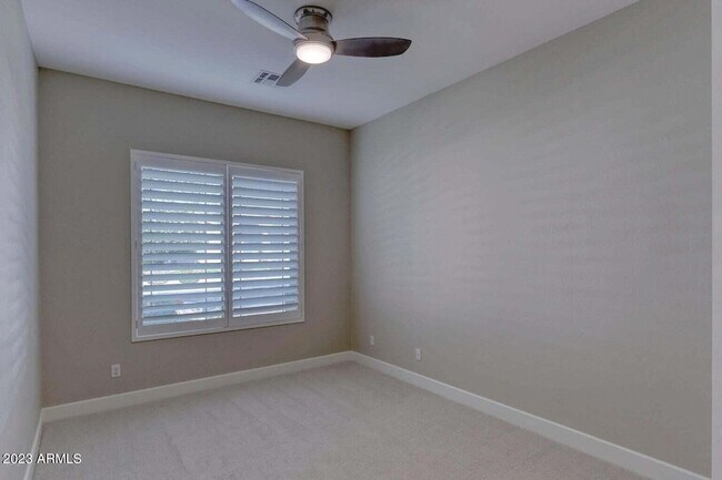 Building Photo - 7553 E Buteo Dr