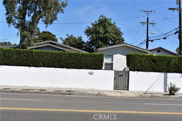 Building Photo - 551 W Ave 26