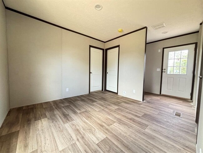 Building Photo - 277 Elm Forest Loop