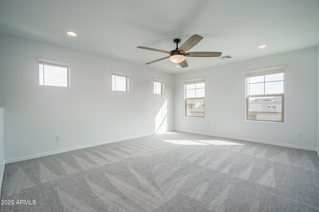 Building Photo - 9036 S 169th Dr