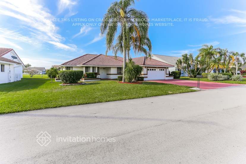 Building Photo - 8612 NW 79th St