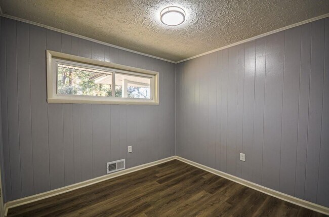 Building Photo - 3709 Turner Heights Dr
