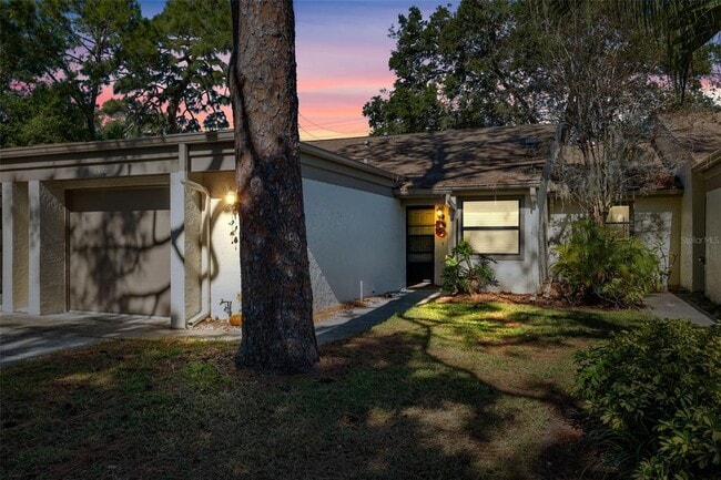 Primary Photo - 2902 Oak Cir