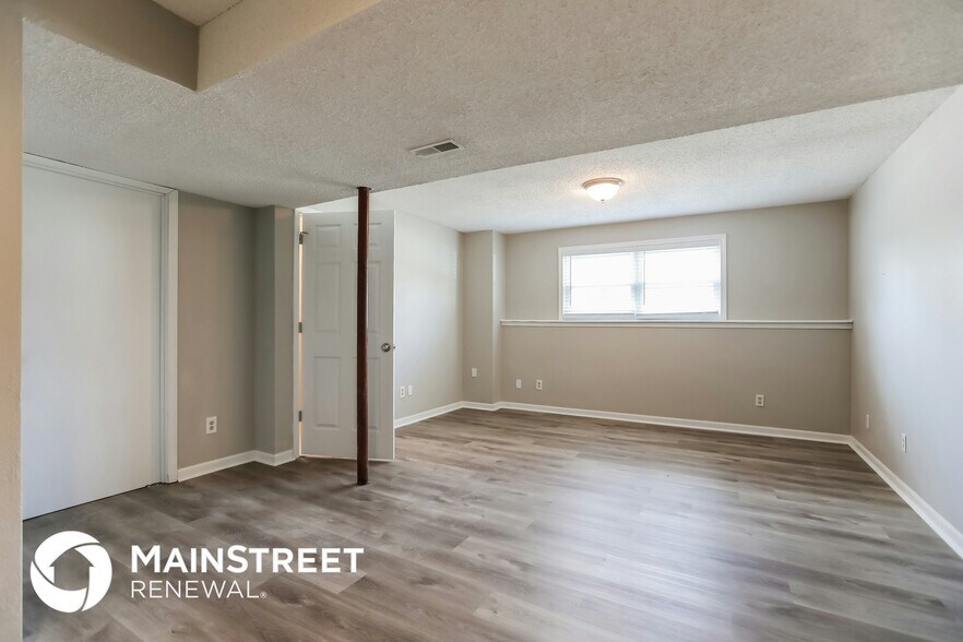 Building Photo - 113 Cross Creek Ln