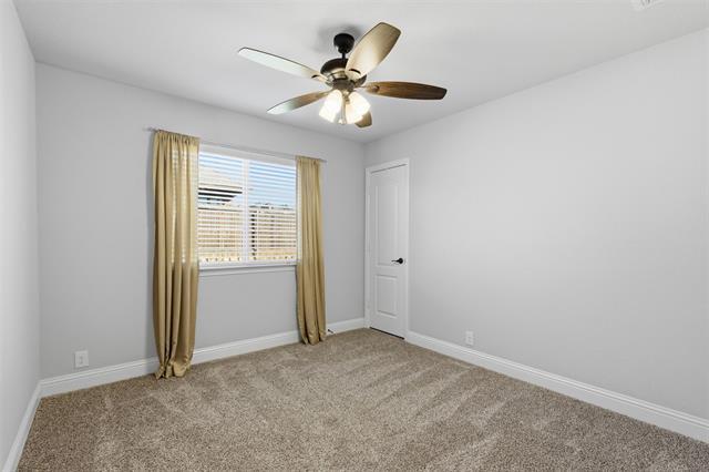 Building Photo - 310 Marigold Ct