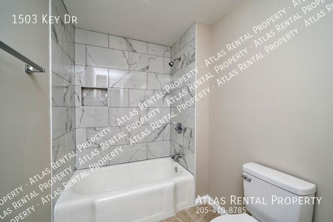 Building Photo - 1503 Key Dr