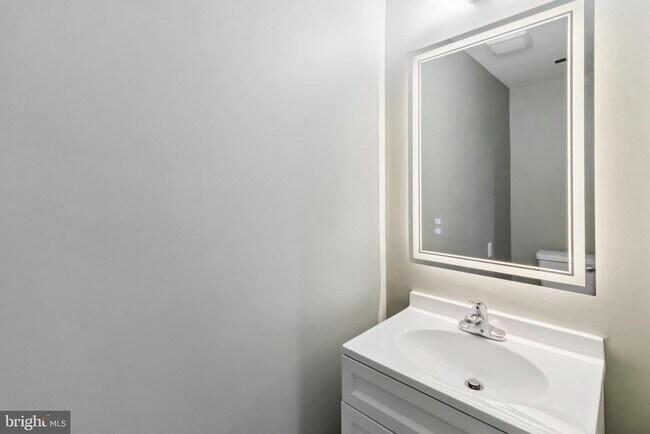 Building Photo - 10603 Tuppence Ct