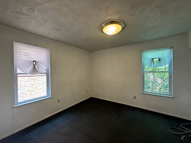 Building Photo - 505 Cato St