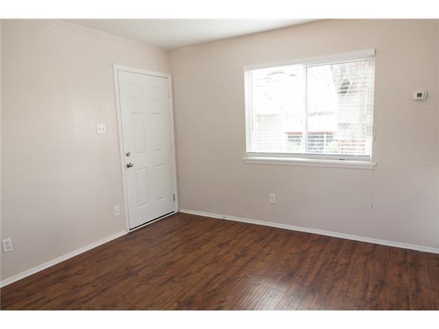 Building Photo - 1106 W 22nd St
