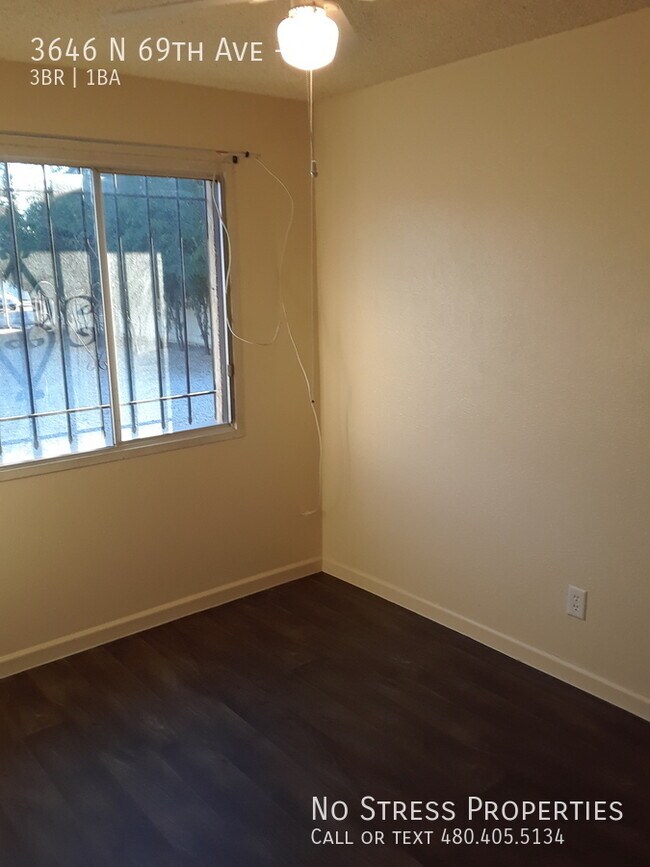 Building Photo - 3646 N 69th Ave