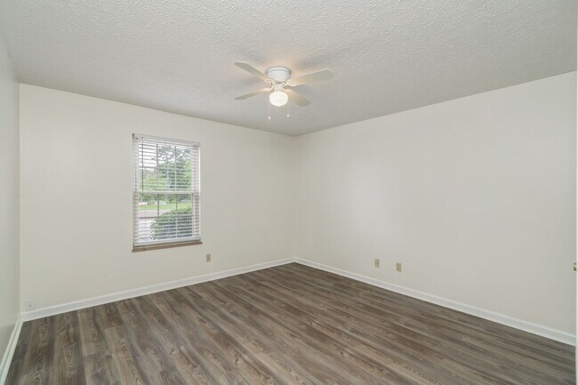 Building Photo - 4801 Cannon Ridge Dr