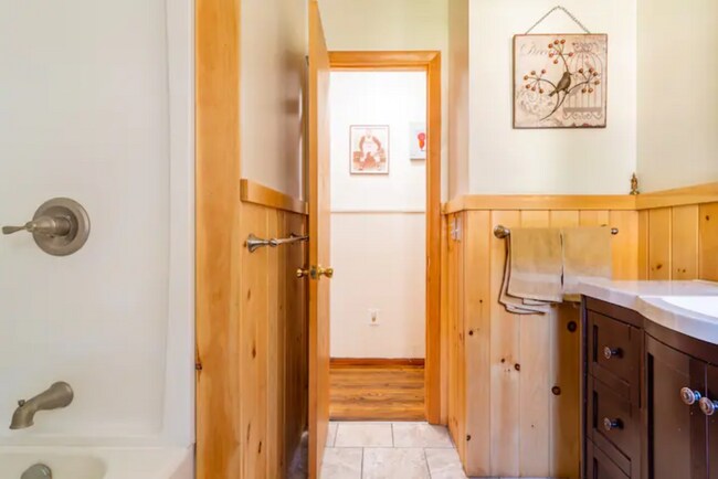 Building Photo - 22 Whitney Dr