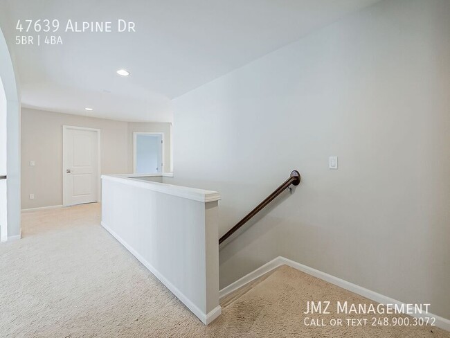Building Photo - 47639 Alpine Dr