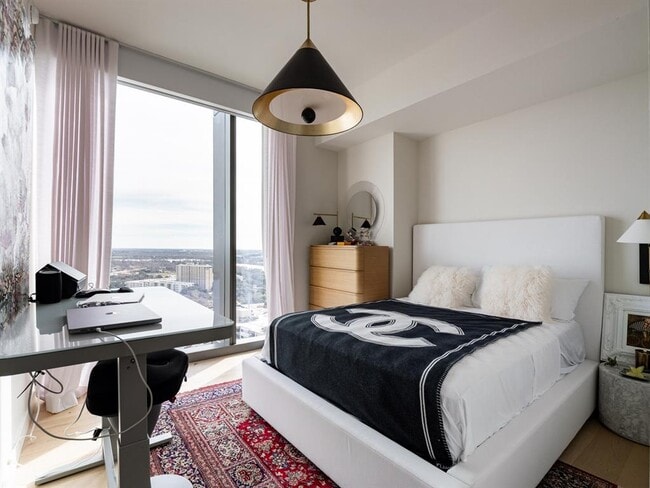 Building Photo - 44 East Ave