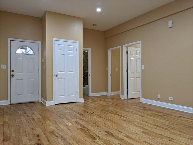 Building Photo - 712 S Aberdeen St