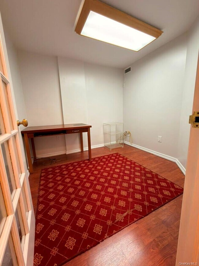 Building Photo - 155 W 68th St
