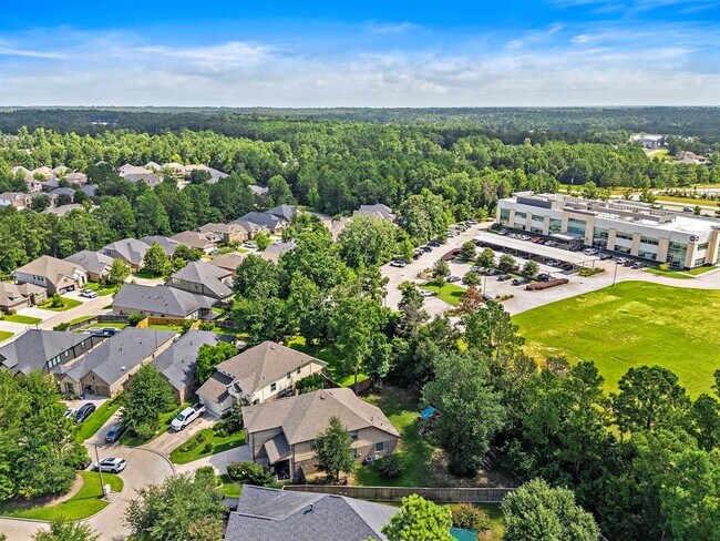 Building Photo - 119 Red Eagle Ct