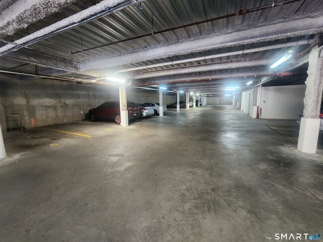 Building Photo - 105 Richards Ave