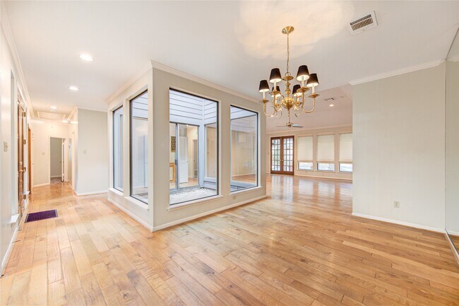 Building Photo - 12307 Rocky Knoll Dr