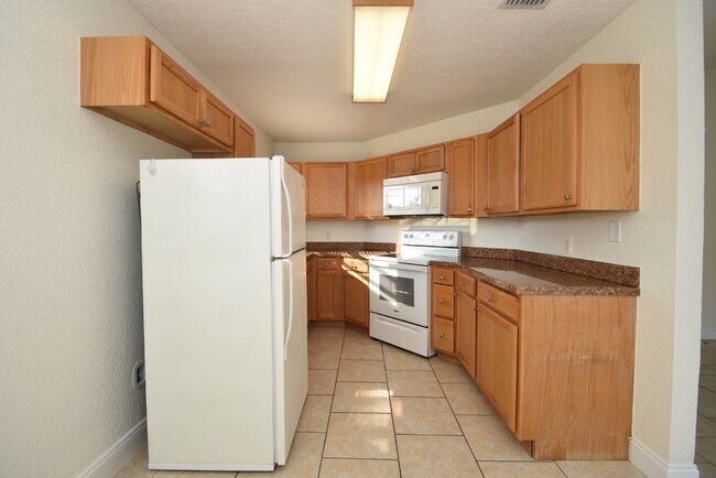 Building Photo - 42 Coral Reef Ct N