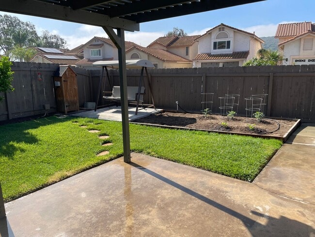 Building Photo - 2 Bedroom Ranch Style Home in RANCHO SAN DIEGO