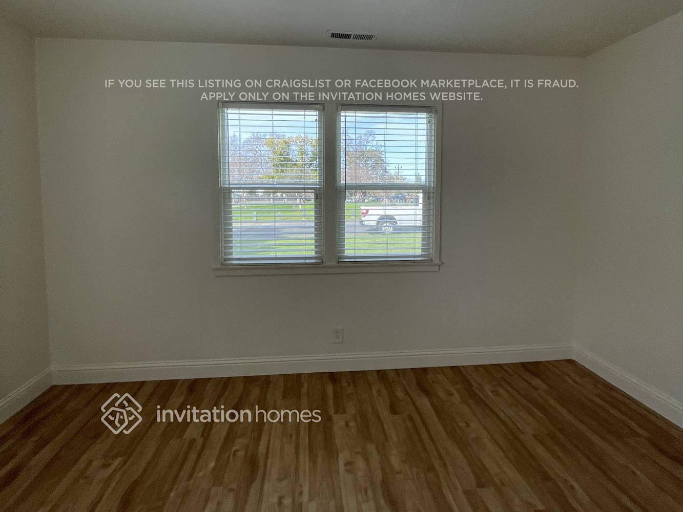 Building Photo - 3096 Yellowstone Ln