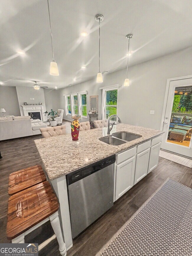 Building Photo - 369 Auburn Crossing Dr