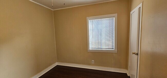 Bedroom #2 Small or Office - 3444 Casitas Ave