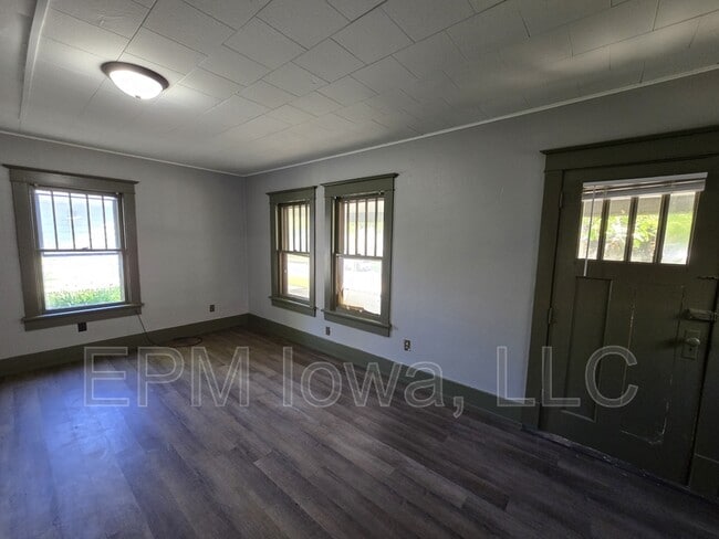 Building Photo - 1125 Ackermant St