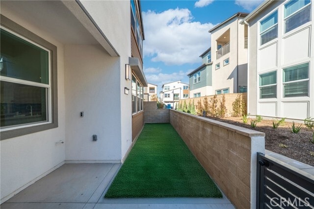 Building Photo - 322 Proctor