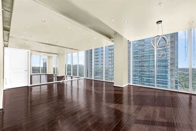 Building Photo - 5925 Almeda Rd