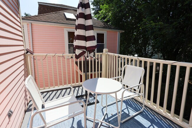 Building Photo - 25 Jay St