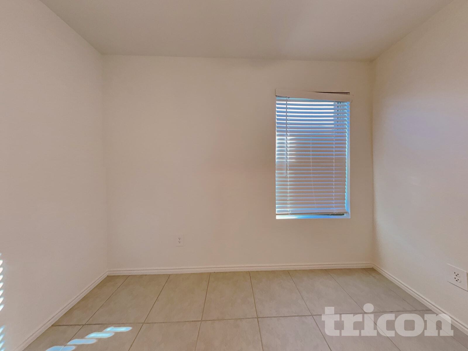 Building Photo - 2506 Perennial St