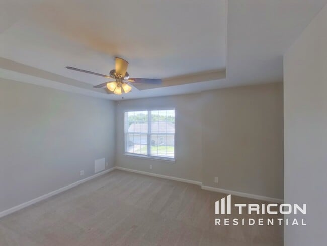 Building Photo - 820 Chickamauga Dr