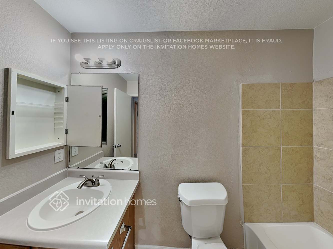 Building Photo - 10125 Hudson Ct