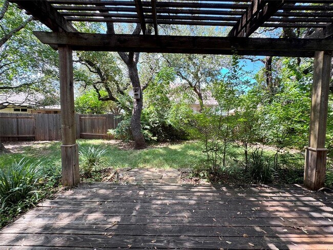 Building Photo - 2311 Portwood Bend Cove
