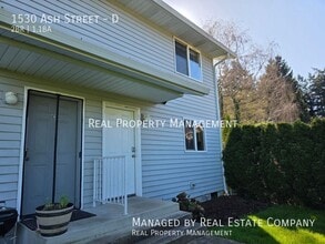 Building Photo - 1530 Ash St