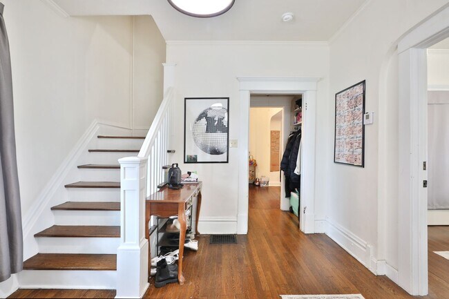 Building Photo - 108 Frambes Ave