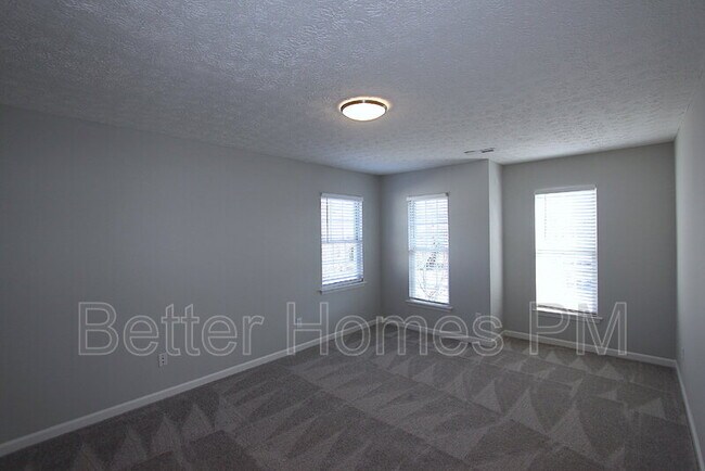 Building Photo - 3208 Mango Dr