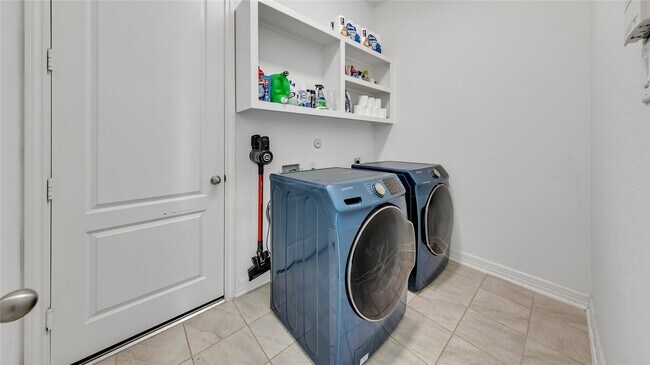 Building Photo - 33004 Durango Bay Ct