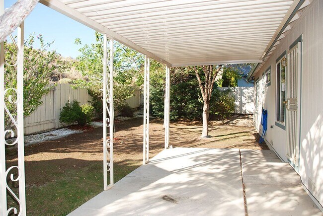 Building Photo - Four Br Single Story Home in NW Reno