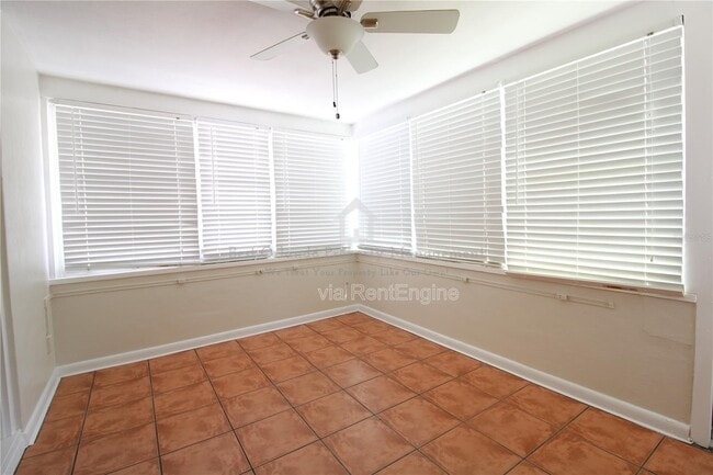 Building Photo - 1639 Oakmont Ln