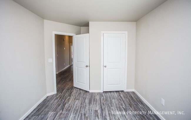 Building Photo - 2107 Langford Ave