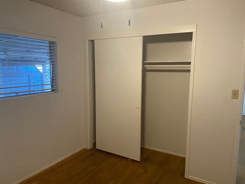 Building Photo - 2418 Edding Dr