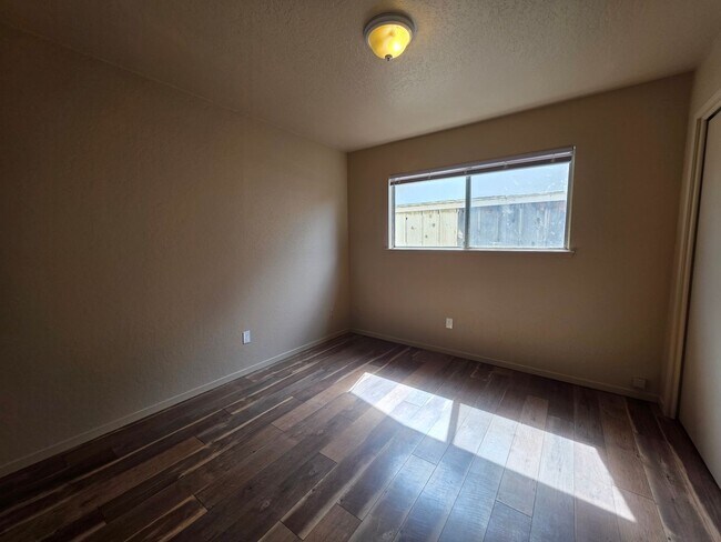 Building Photo - 240 Pedras Rd
