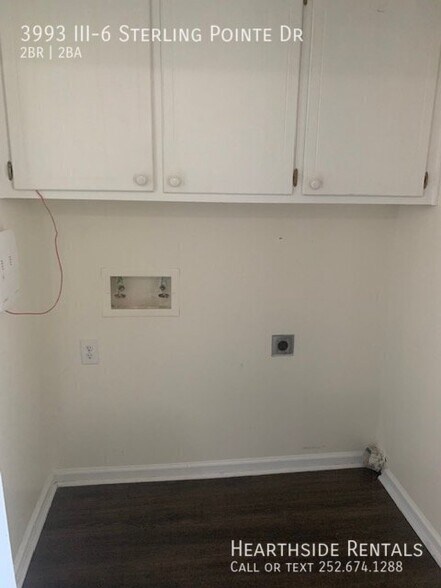 Building Photo - 3993-III-6 Sterling Pointe Dr