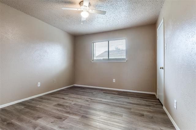 Building Photo - 2922 Pepperidge Dr E